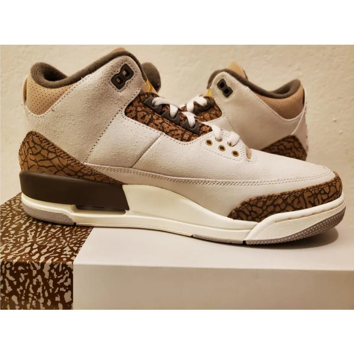 Nike shoes - Air Jordan 3 - Air - CT8532-102 - Beige 3