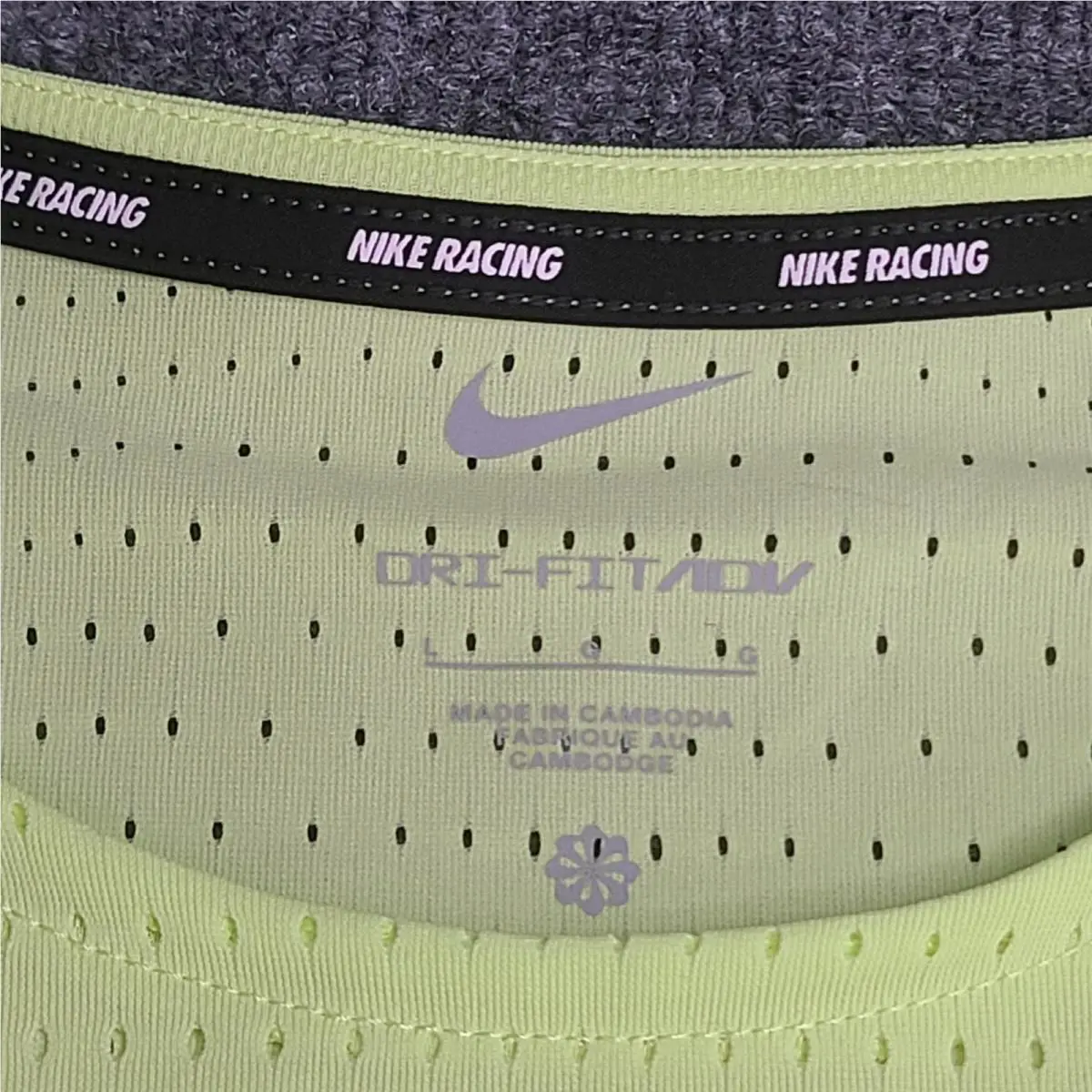 Nike clothing - Nike Dri-Fit - HJ3377-736 - Yellow (UPC: 197862610468) 2