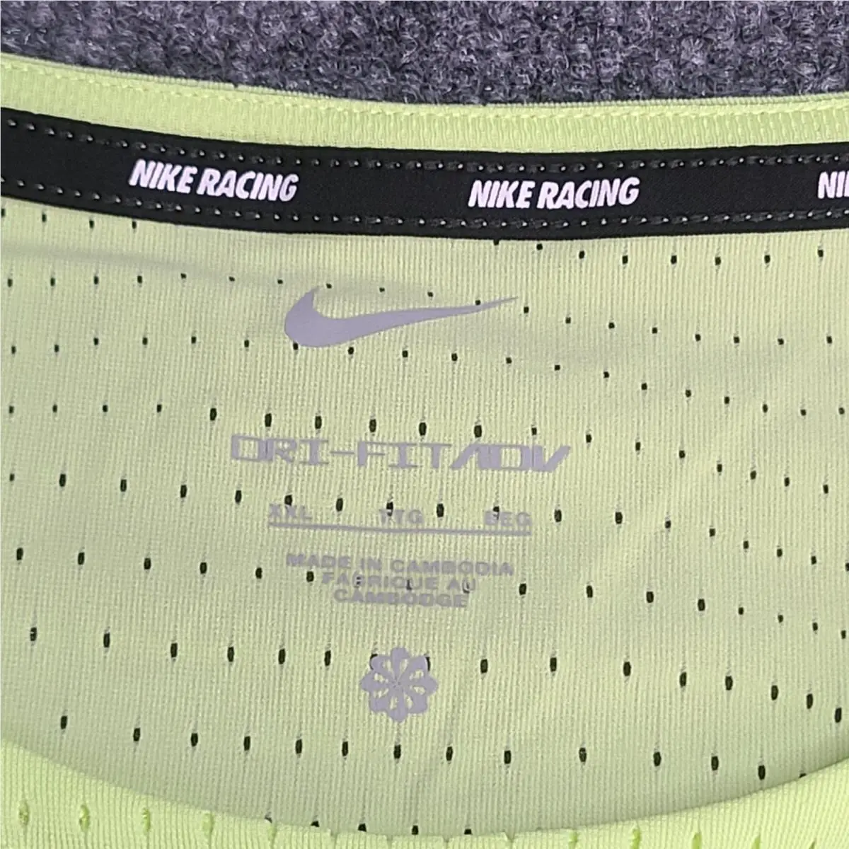 Nike clothing - Nike Dri-Fit - HJ3377-736 - Yellow (UPC: 197862601923) 2