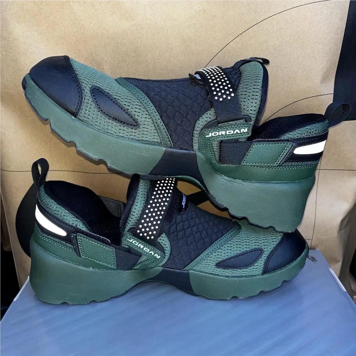 Nike shoes - Jordan Trunner LX - Trunner - HQ2164-300 - Green 1