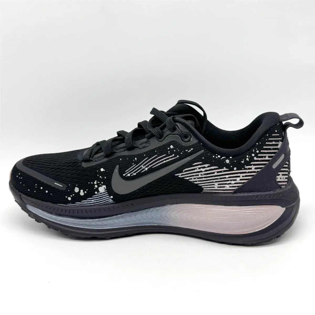 Nike shoes - Nike Vomero 18 - Vomero - HV1779-001 - Black/Mtlc Dark Grey (UPC: 198486886642) 4