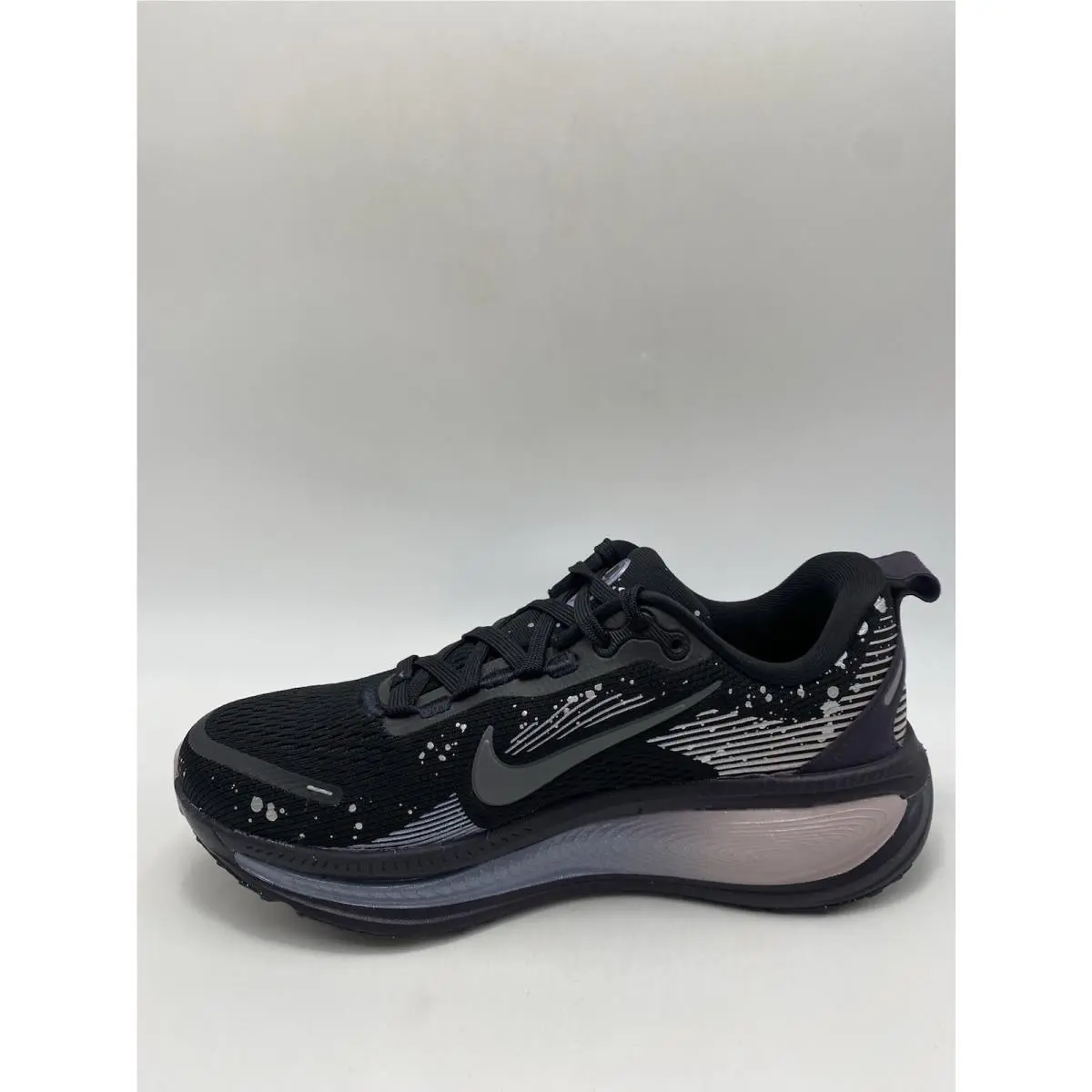 Nike shoes - Nike Vomero 18 - Vomero - HV1779-001 - Black/Mtlc Dark Grey (UPC: 198486886642) 1