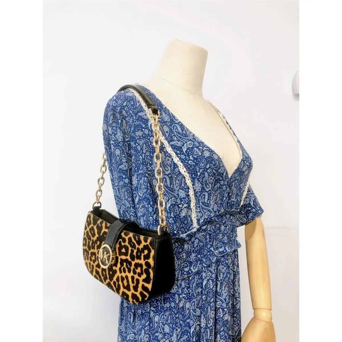 Michael Kors 35F2GNMC1H Carmen SM Exotic Embossed Shoulder Chain Bag