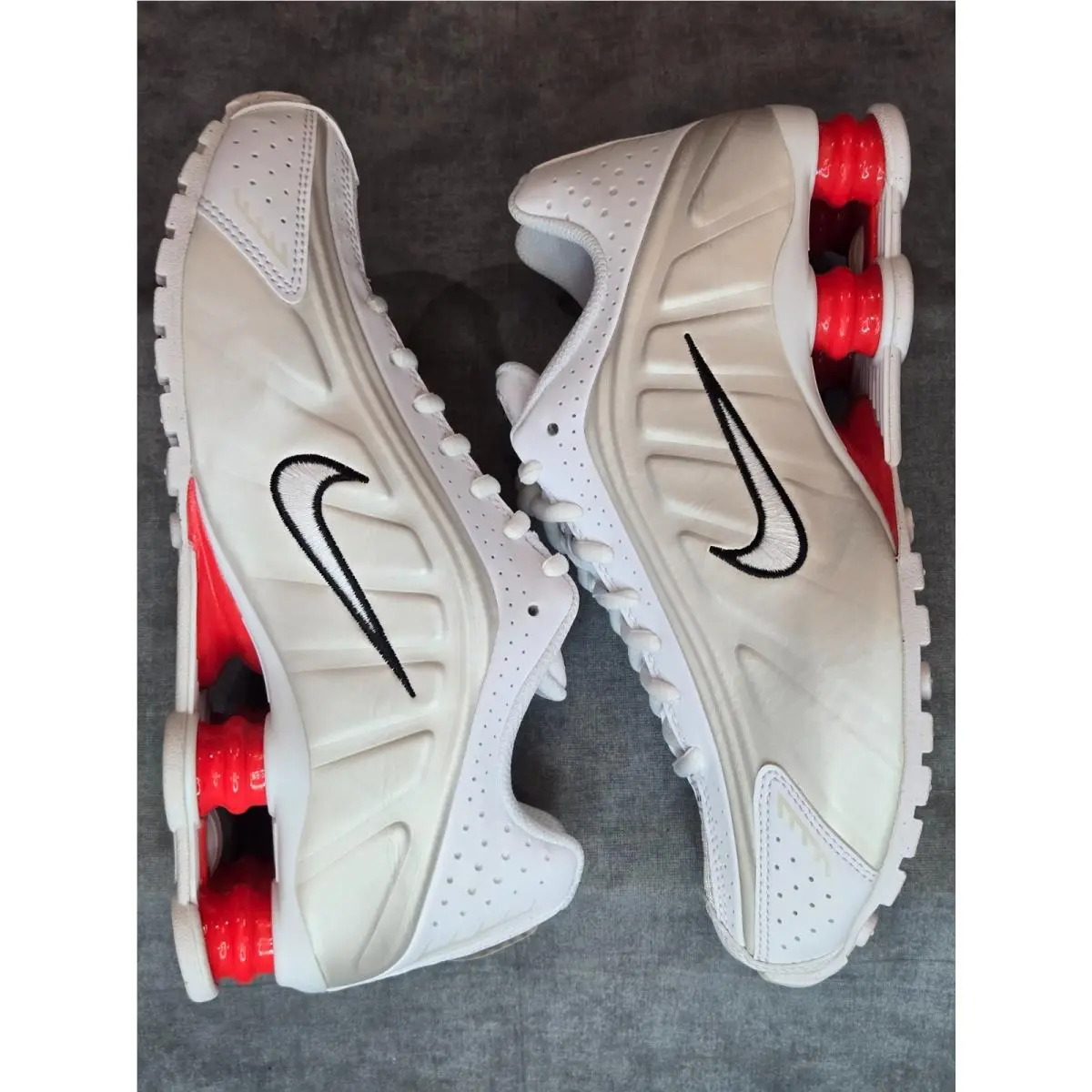 Nike shoes - Nike Shox R4 - Shox - CW2626-102 - White 0