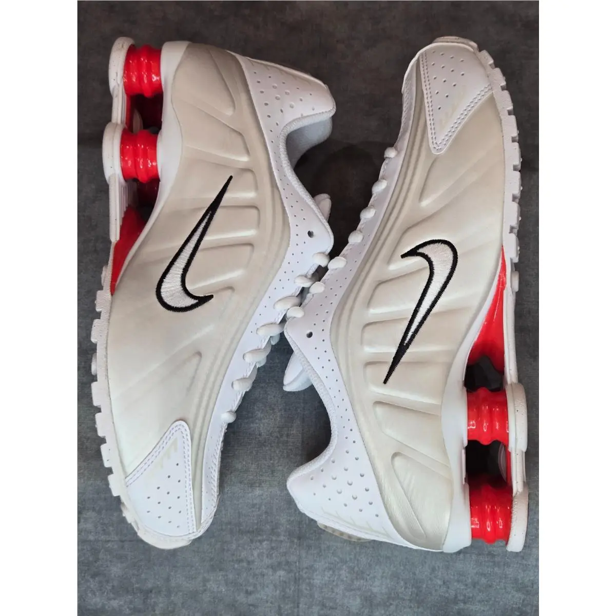 Nike shoes - Nike Shox R4 - Shox - CW2626-102 - White 1