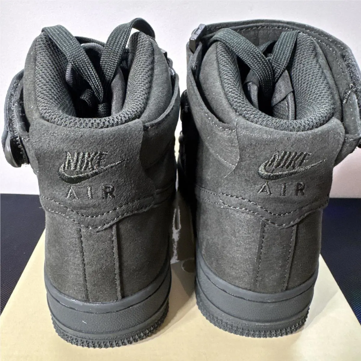 Nike shoes - Nike Air Force 1 - Air Force - Green (UPC: 0195867227162) 3