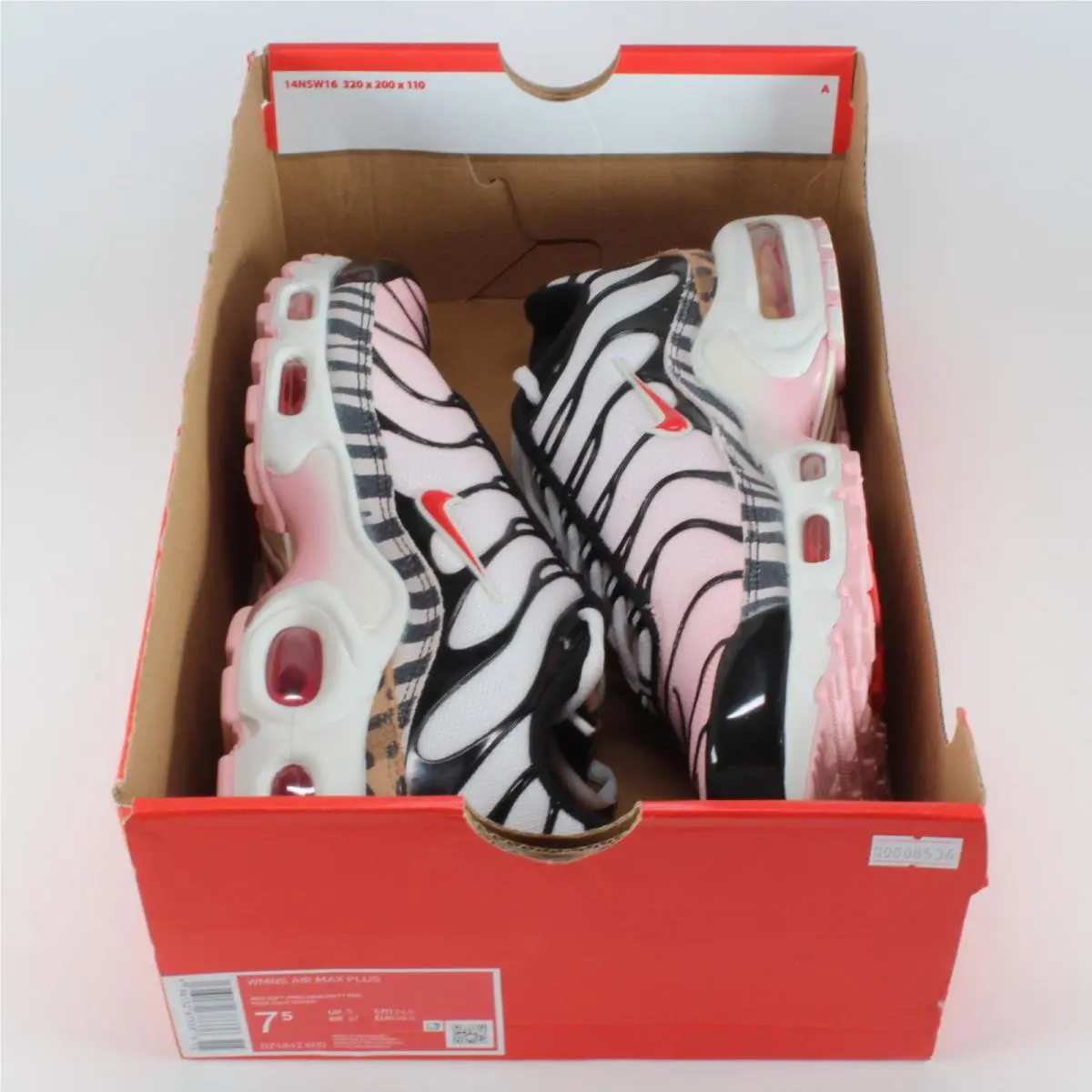 Nike shoes - Nike Air Max Plus - Air Max Plus - HQ2197-001 - Black 8