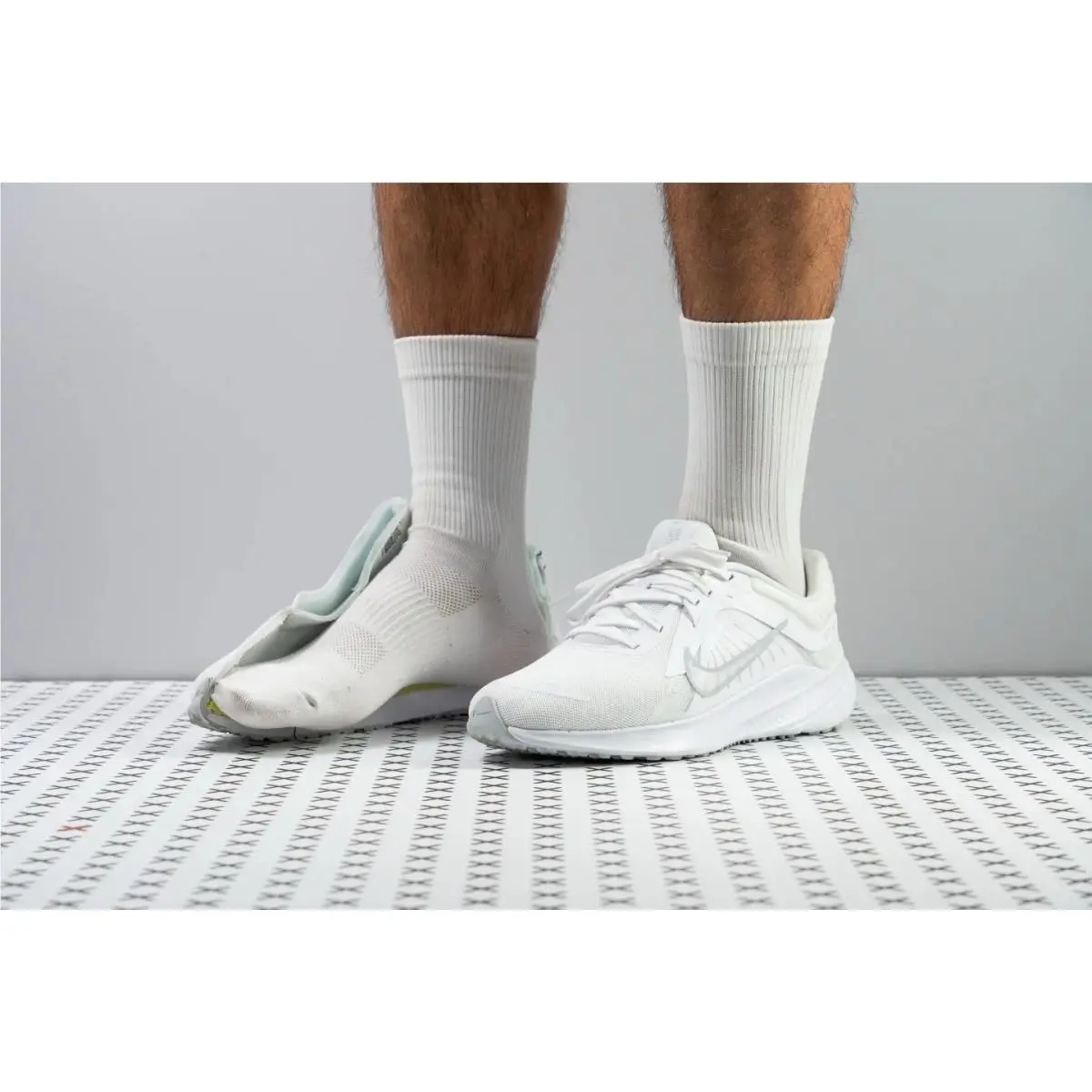Nike shoes - Nike Quest - Quest - White 1
