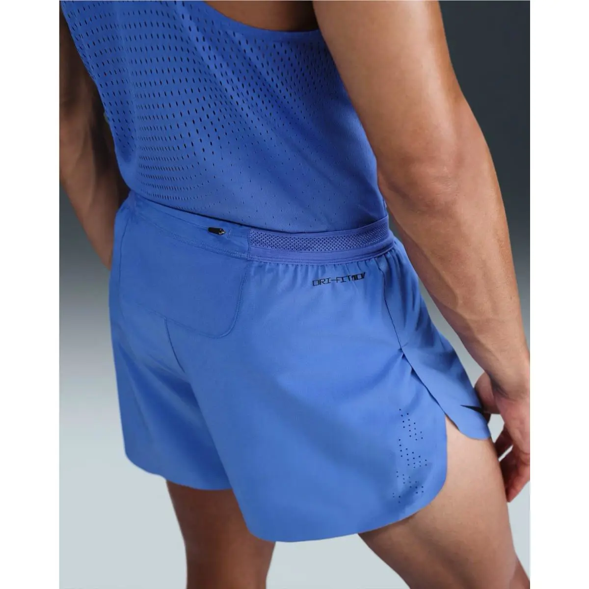 Nike clothing - Nike AeroSwift Men`s Dri-FIT ADV 4
