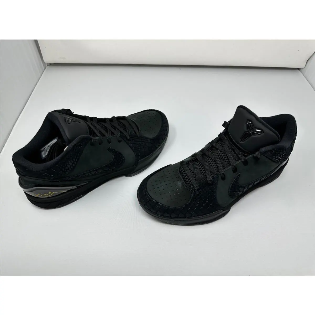 Nike shoes - Nike Kobe 4 - Kobe - Black (UPC: 196969300845) 2