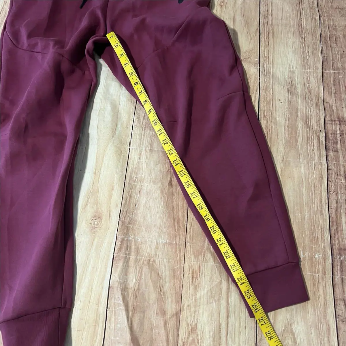 Nike clothing - Rosewood/Black 8