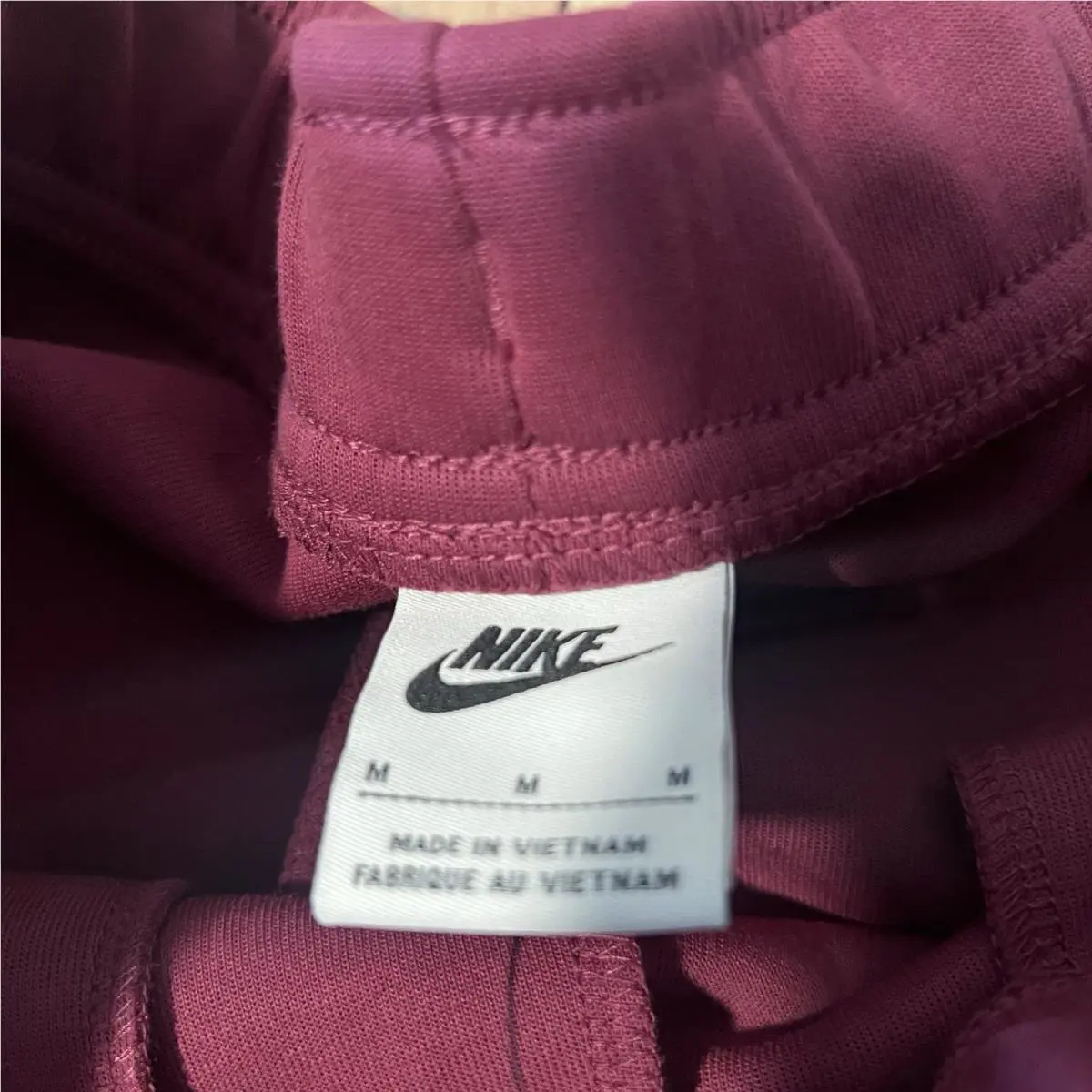 Nike clothing - Rosewood/Black 4