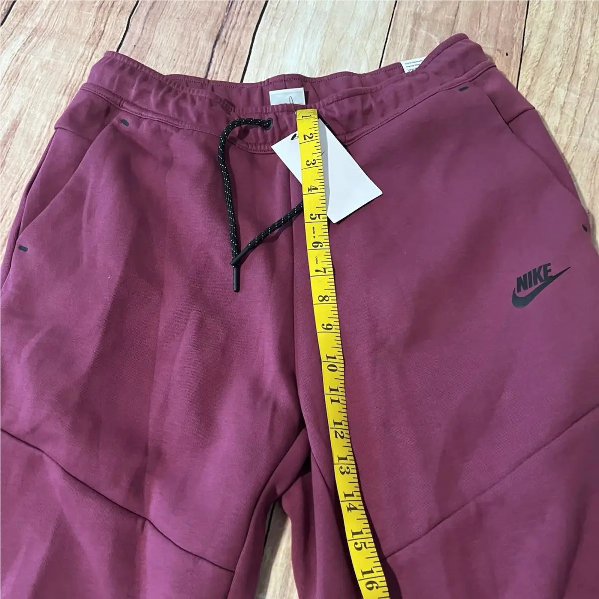 Nike clothing - Rosewood/Black 7
