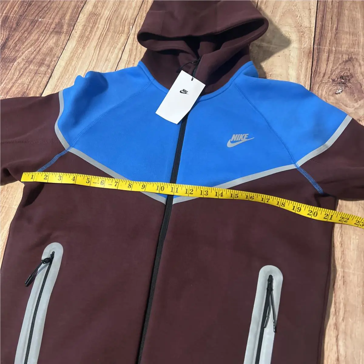 Nike clothing - Burgundy Crush/Light Photo Blue 4