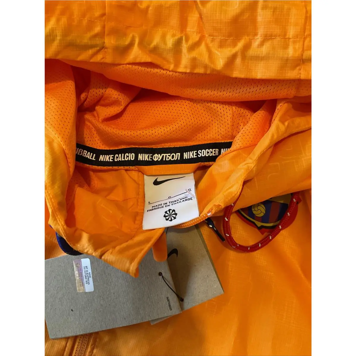 Nike clothing - Orange (UPC: 0195245812935) 7