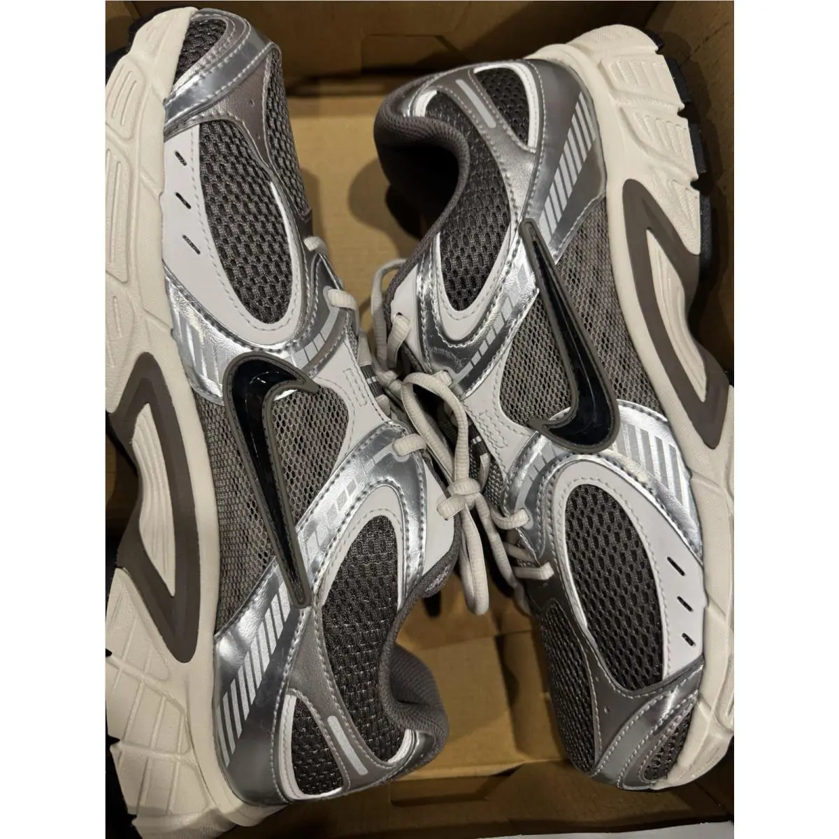 Nike shoes - Nike V5 RNR - RNR - HJ5228-200 - Cave Stone/Black-College Grey 6