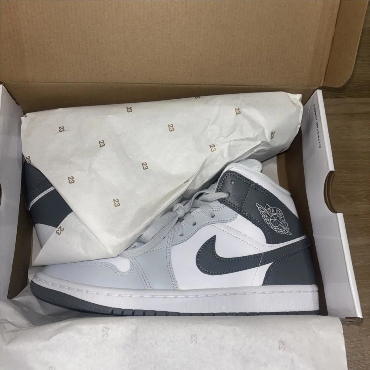 Nike shoes - Air Jordan 1 Mid - Air Mid - BQ6472-113 - White 5