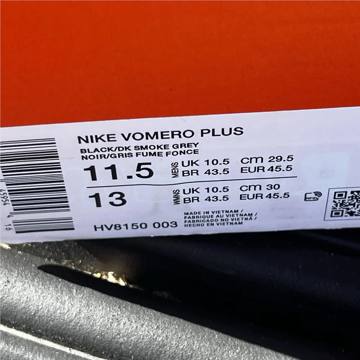 Nike shoes - Nike Vomero Plus - Vomero Plus - HV8150-003 - Black 6
