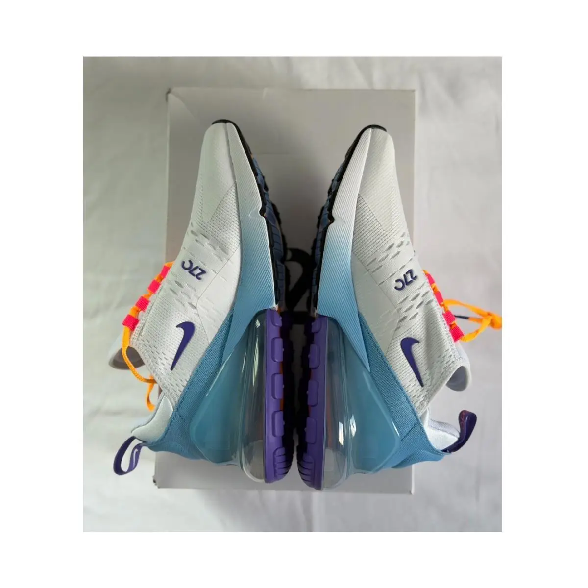 Nike shoes - White 2