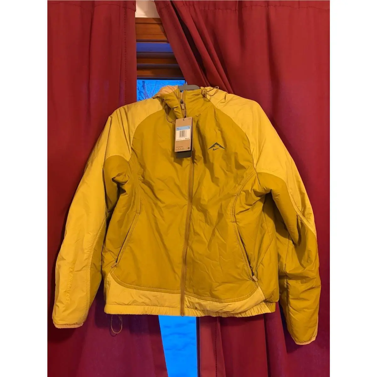 Nike clothing - Yellow (UPC: 197598919866) 5