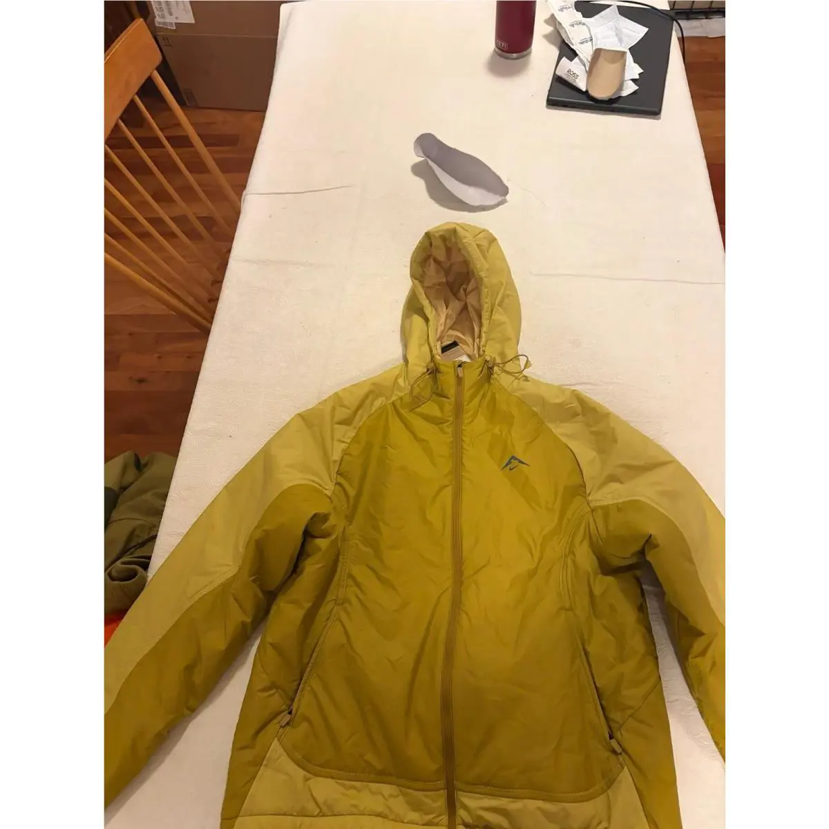 Nike clothing - Yellow (UPC: 197598919866) 6