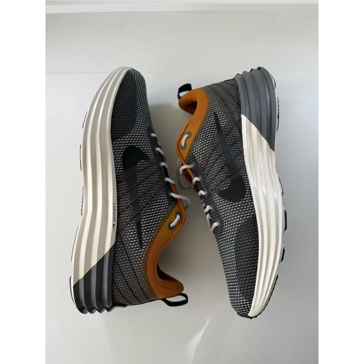 Nike shoes - Black 4
