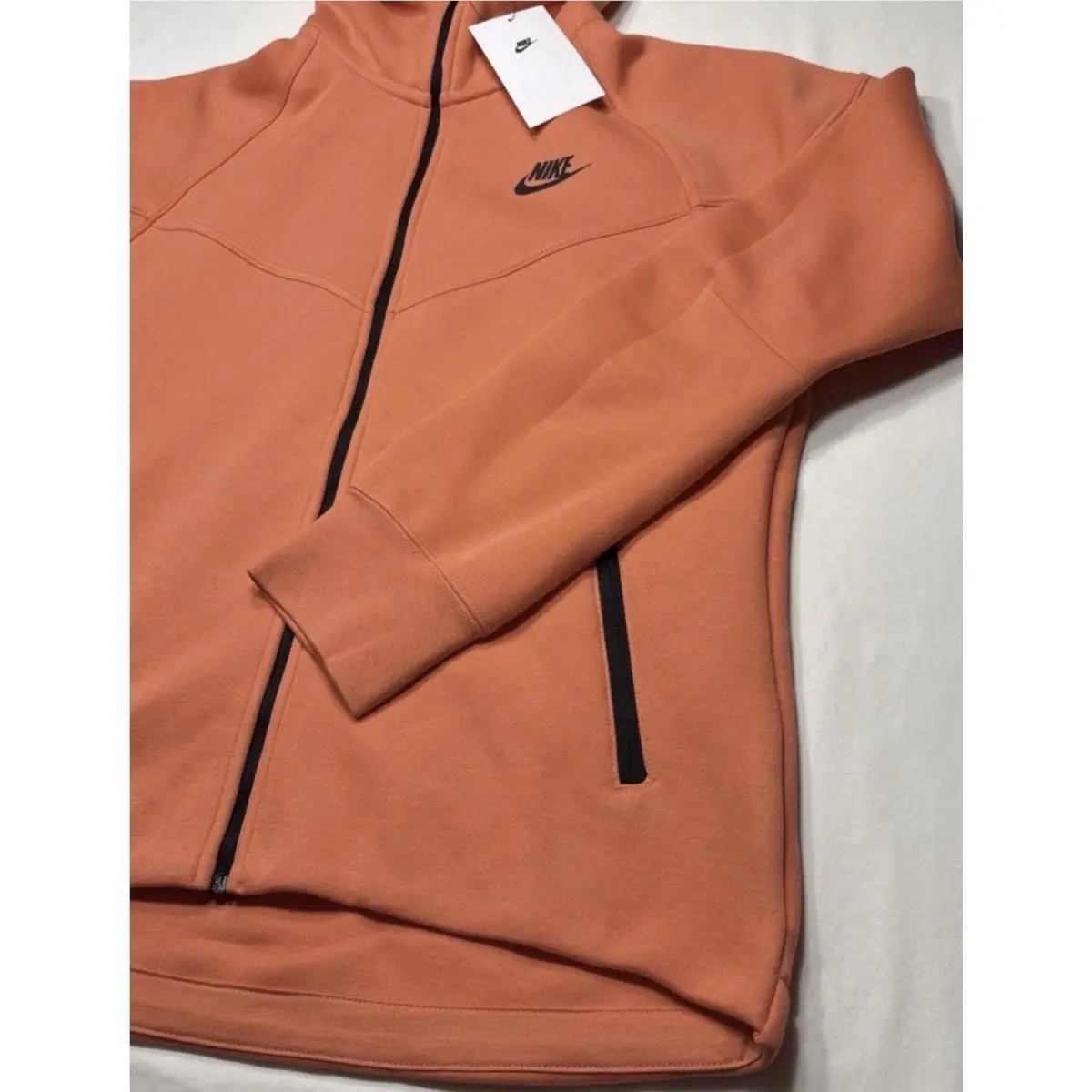Nike clothing - FB8338814 FB8338-814 - FB8338814 FB8338-814 - Orange (UPC: 0197859827848) 3