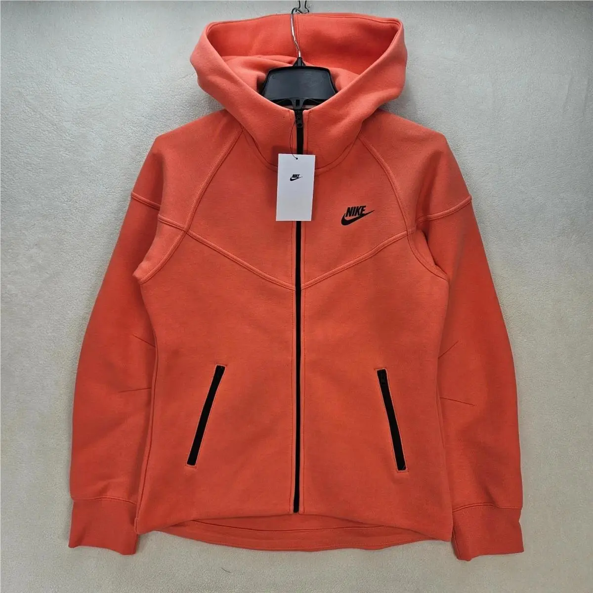 Nike clothing - FB8338814 FB8338-814 - FB8338814 FB8338-814 - Orange (UPC: 0197859827848) 0