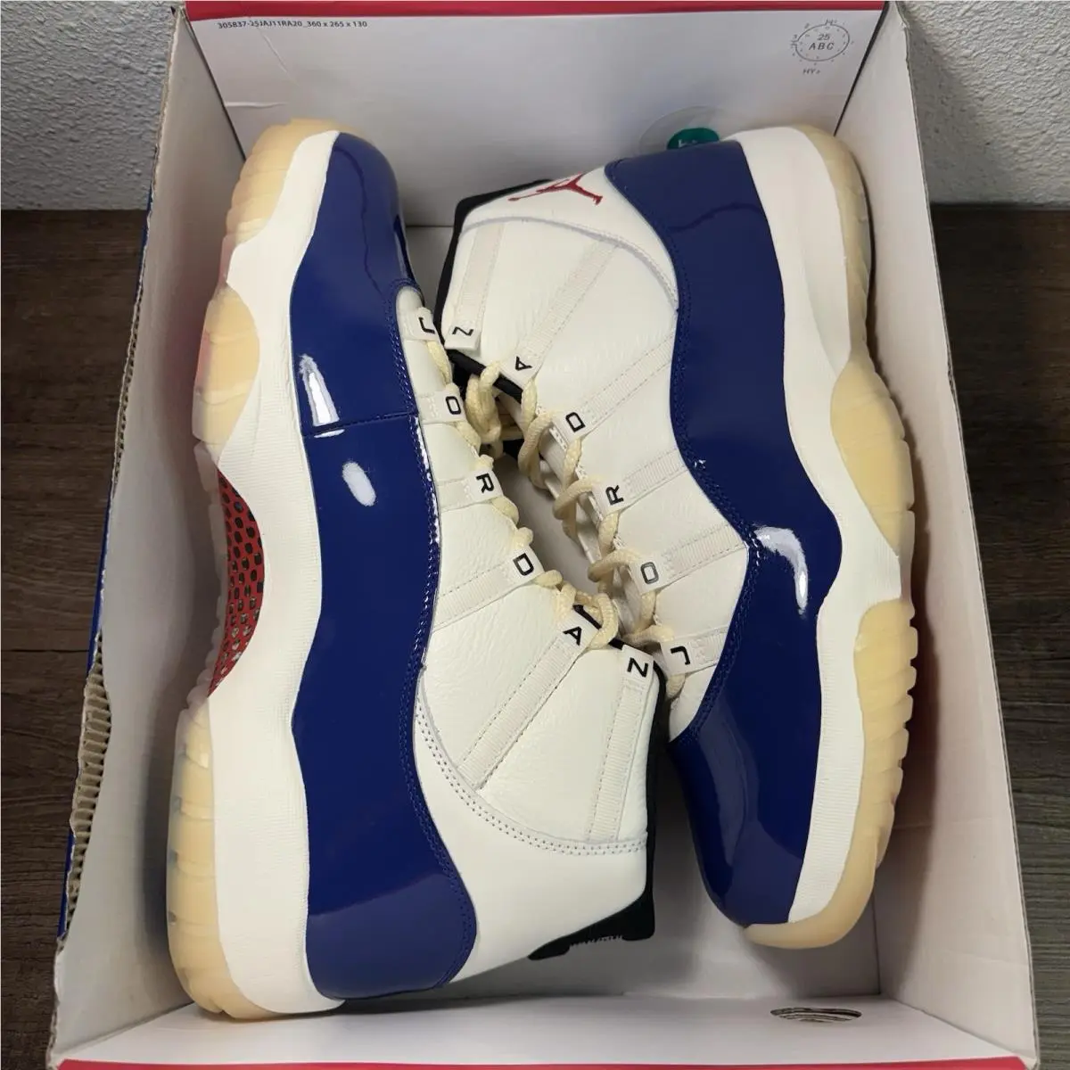 Nike shoes - Air Jordan 11 - Air - IH0296-400 - Blue 1