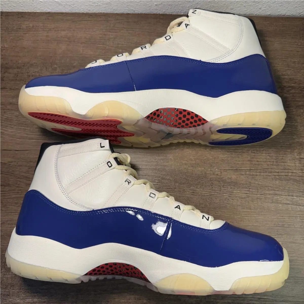 Nike shoes - Air Jordan 11 - Air - IH0296-400 - Blue 3