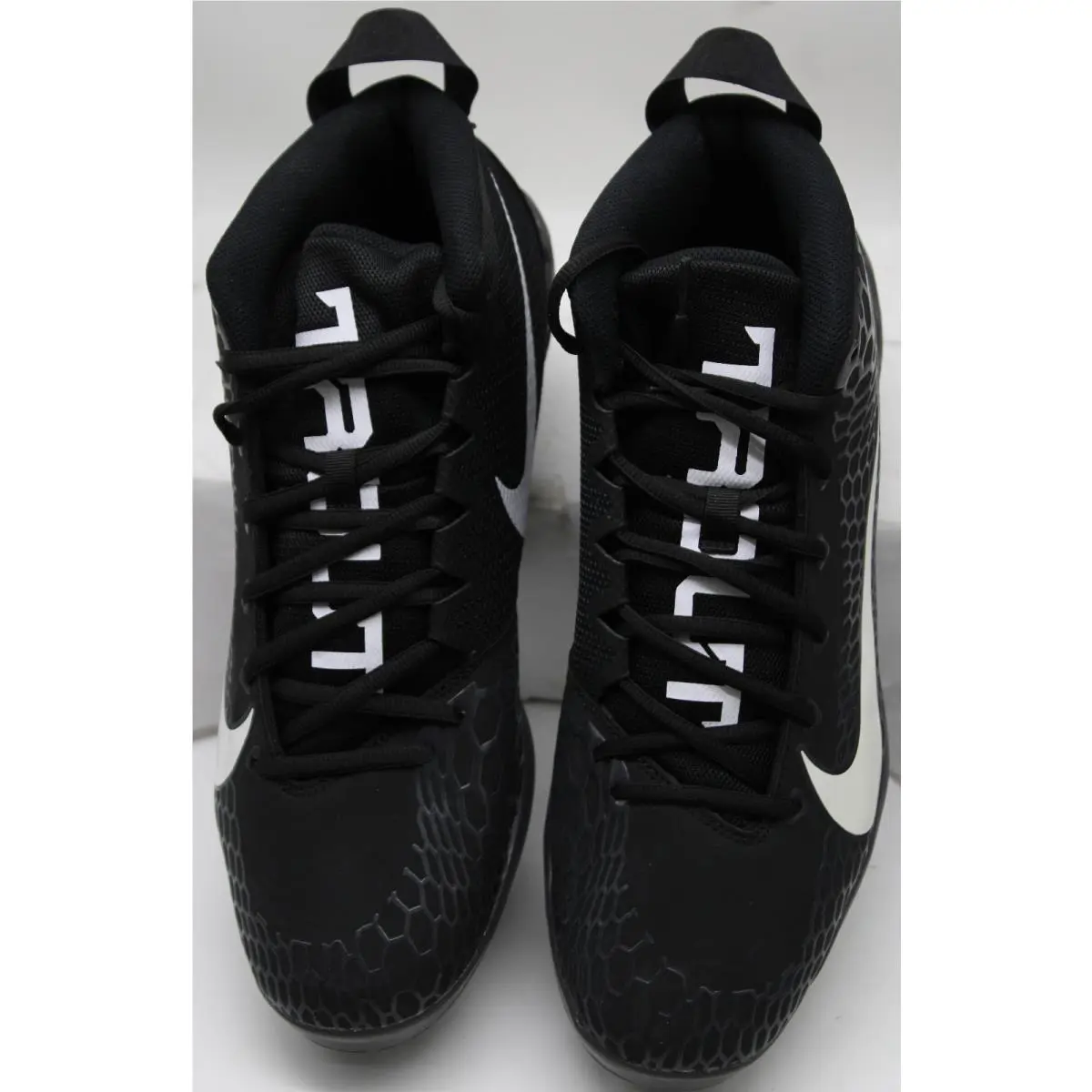 Nike shoes - White 3