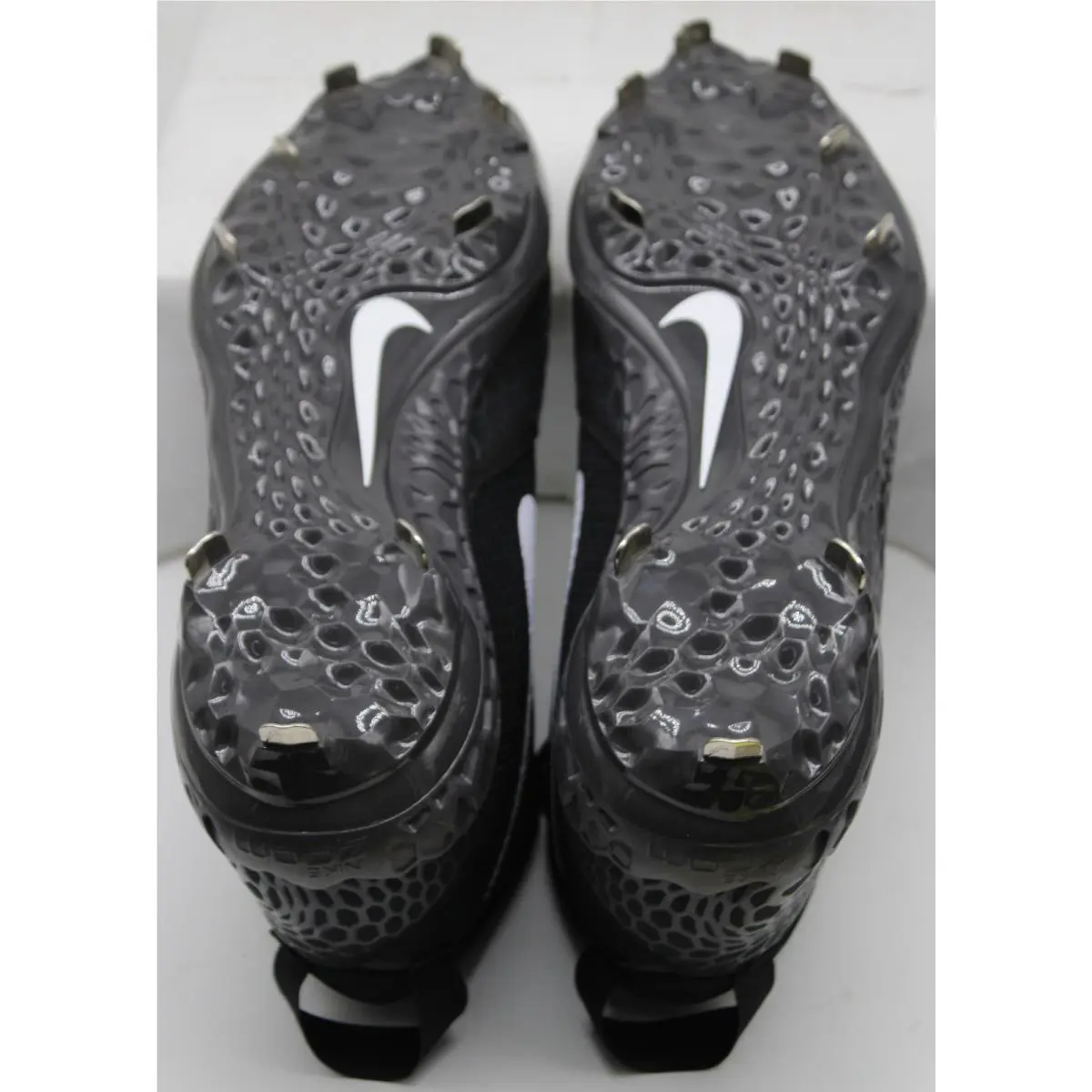 Nike shoes - White 4