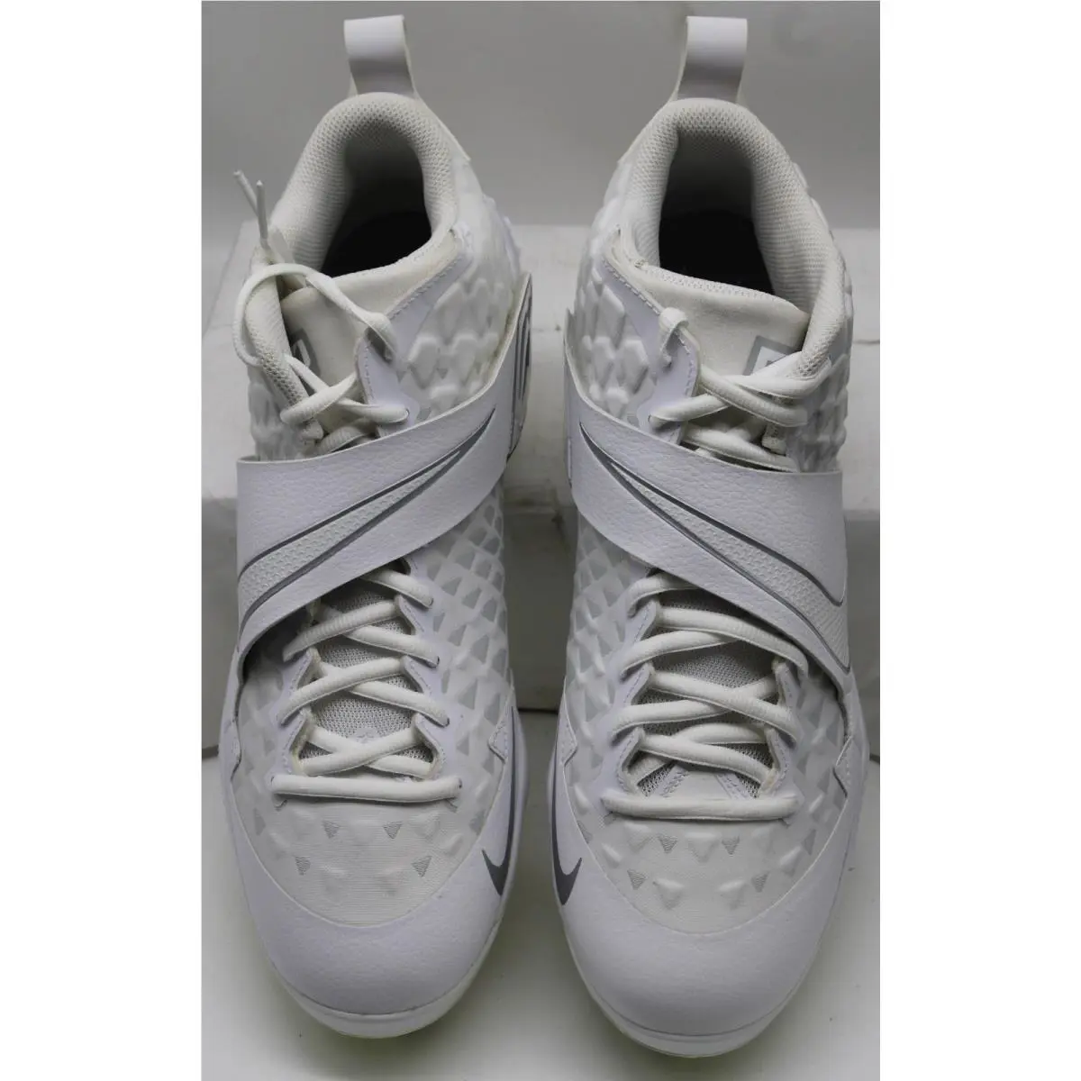Nike shoes - White 4