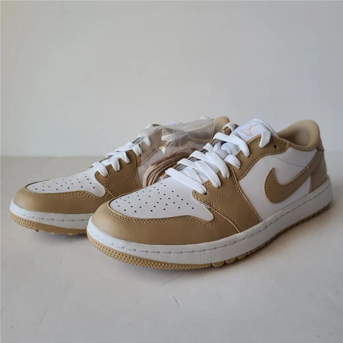 Nike shoes - Air Jordan 1 Low G - DD9315-117 - White 1