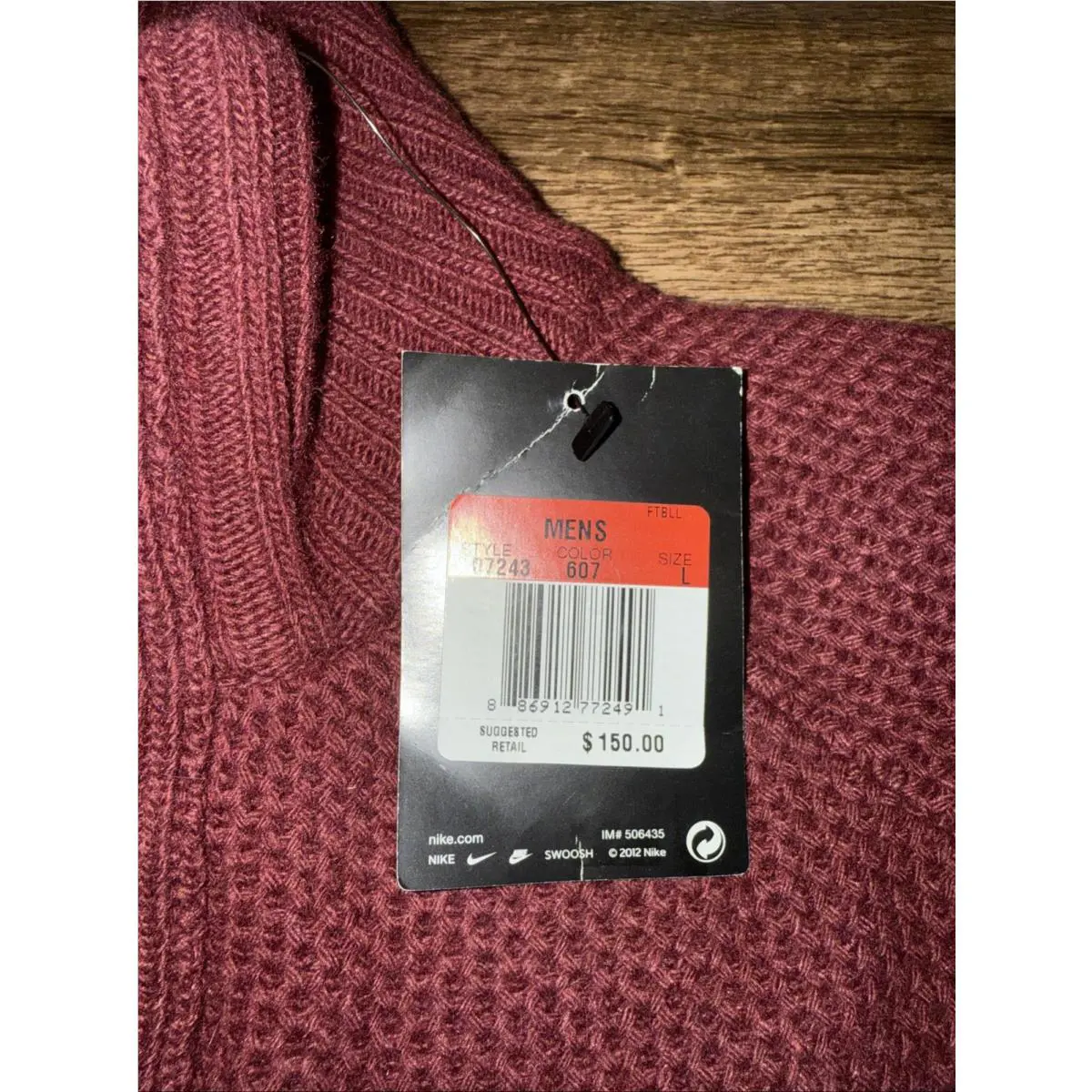 Nike clothing - Gray (UPC: 886912772491) 1