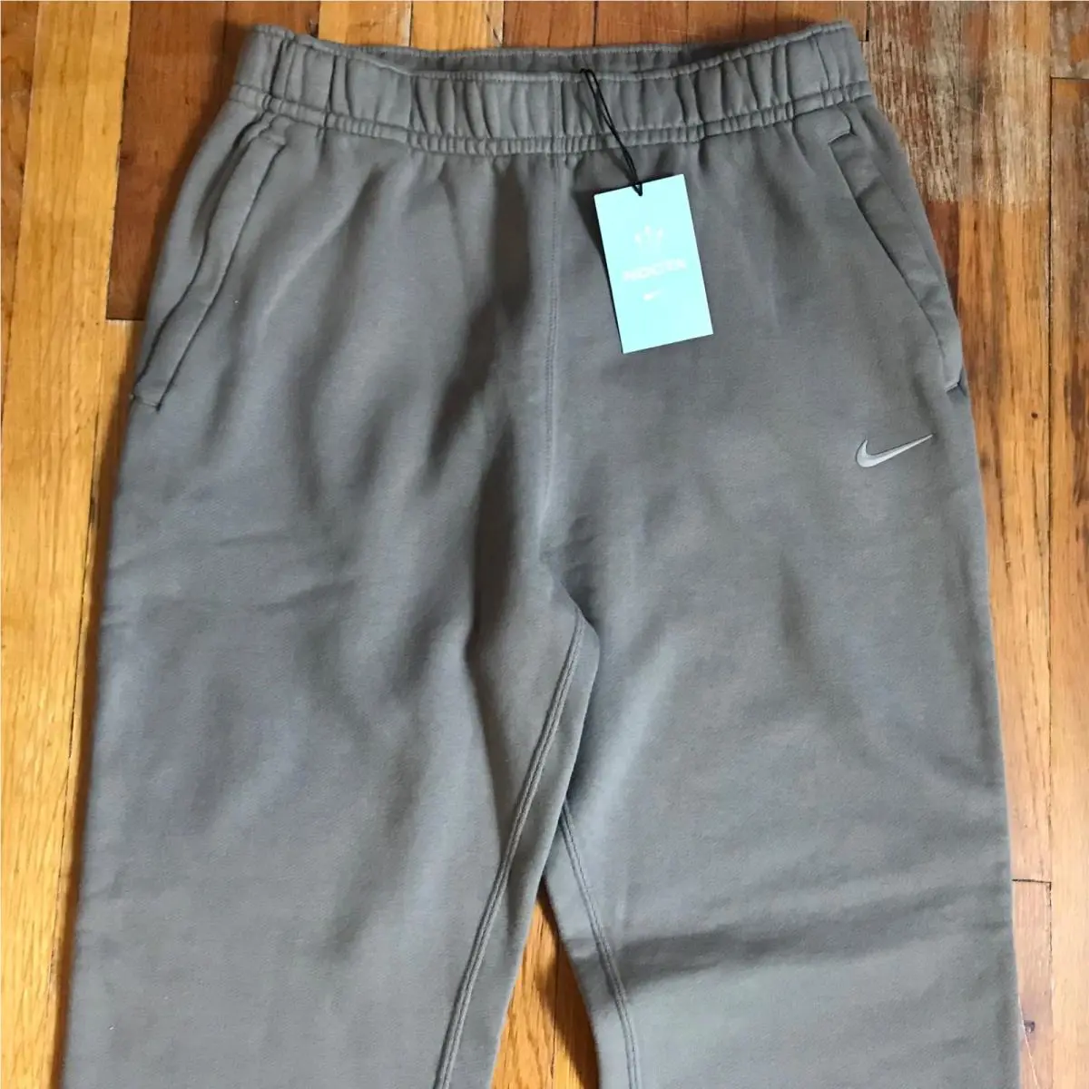Nike clothing - FN7661-040 - FN7661-040 - olive grey 1