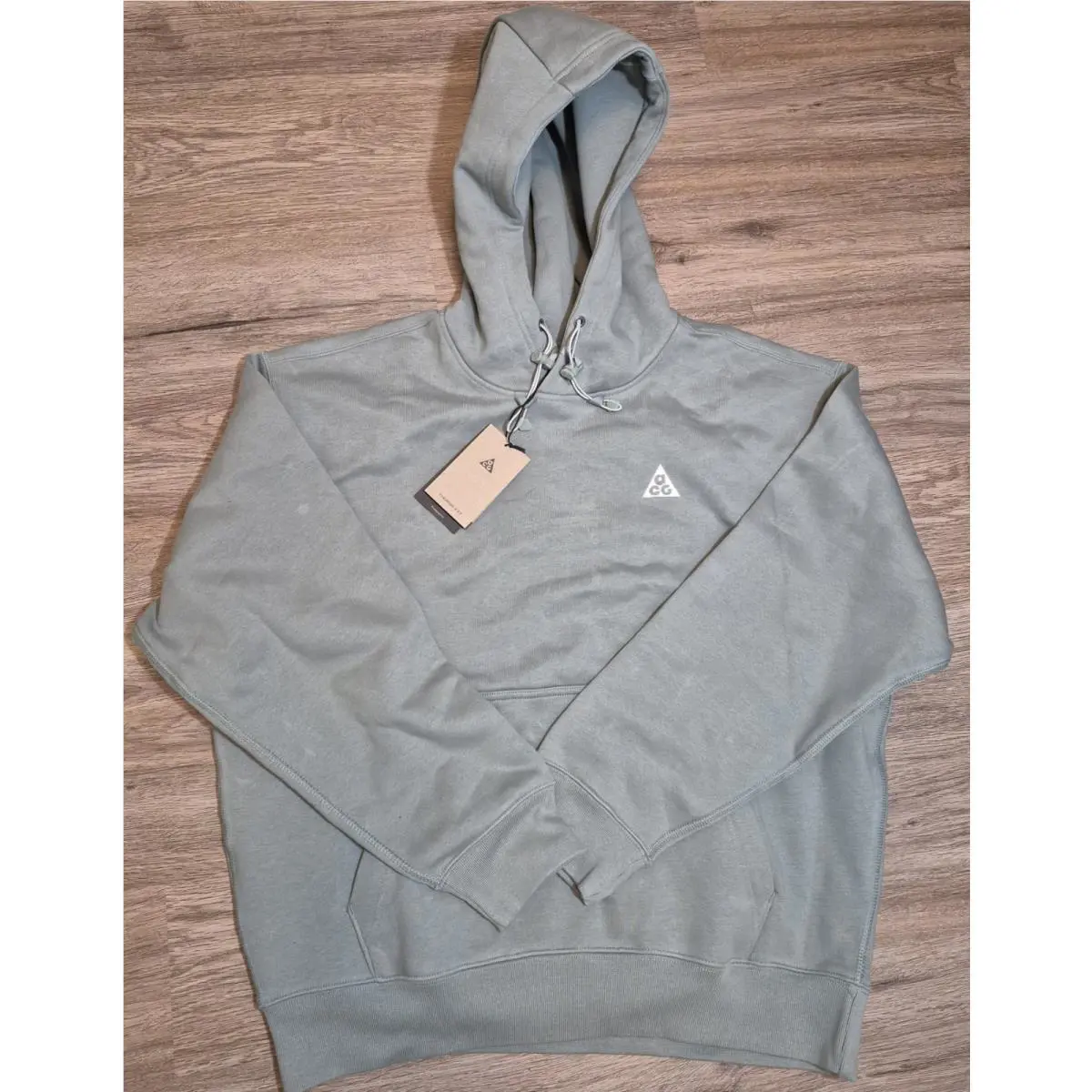 Nike clothing - Green (UPC: 198482004682) 1