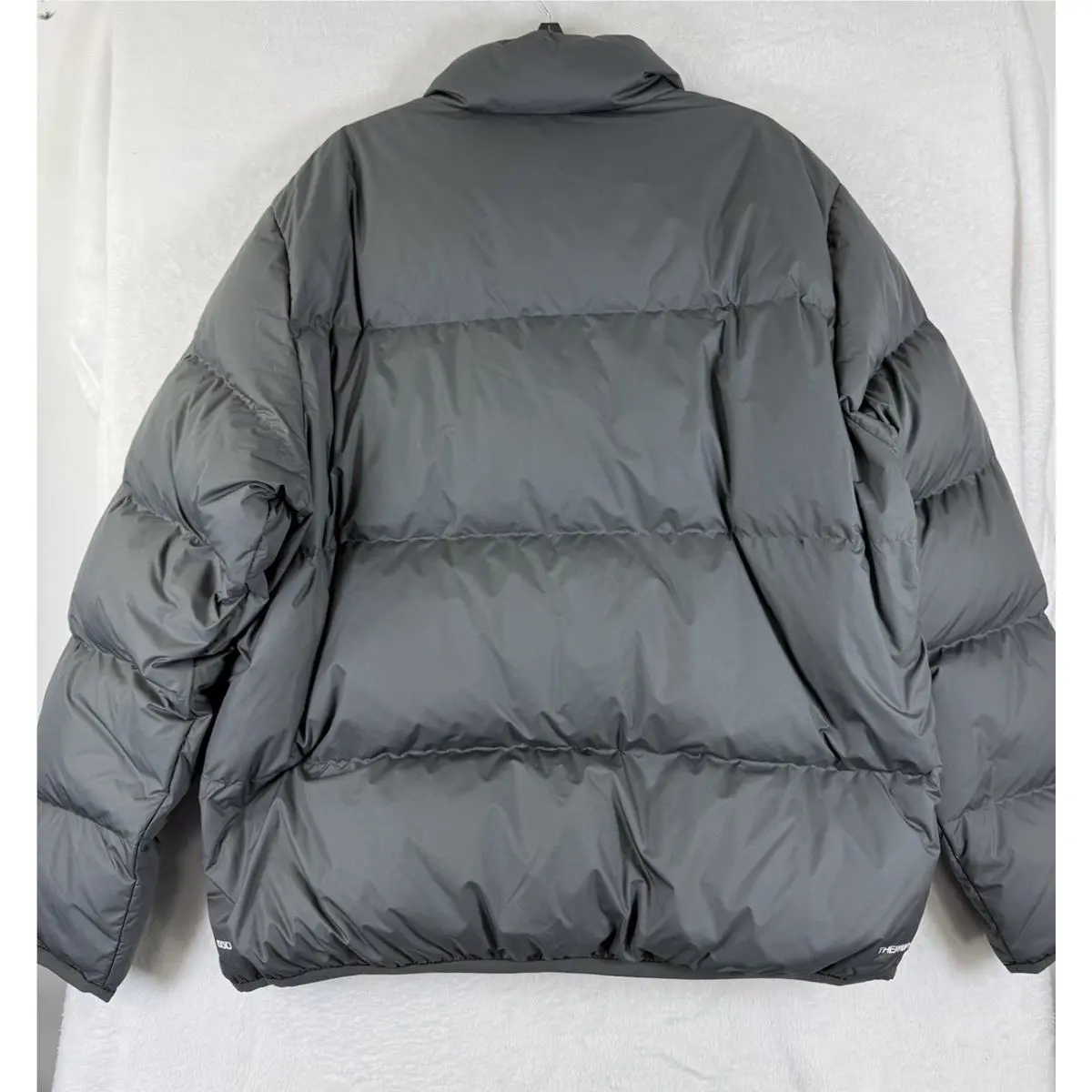 Nike clothing - Nike 650 - Gray 2