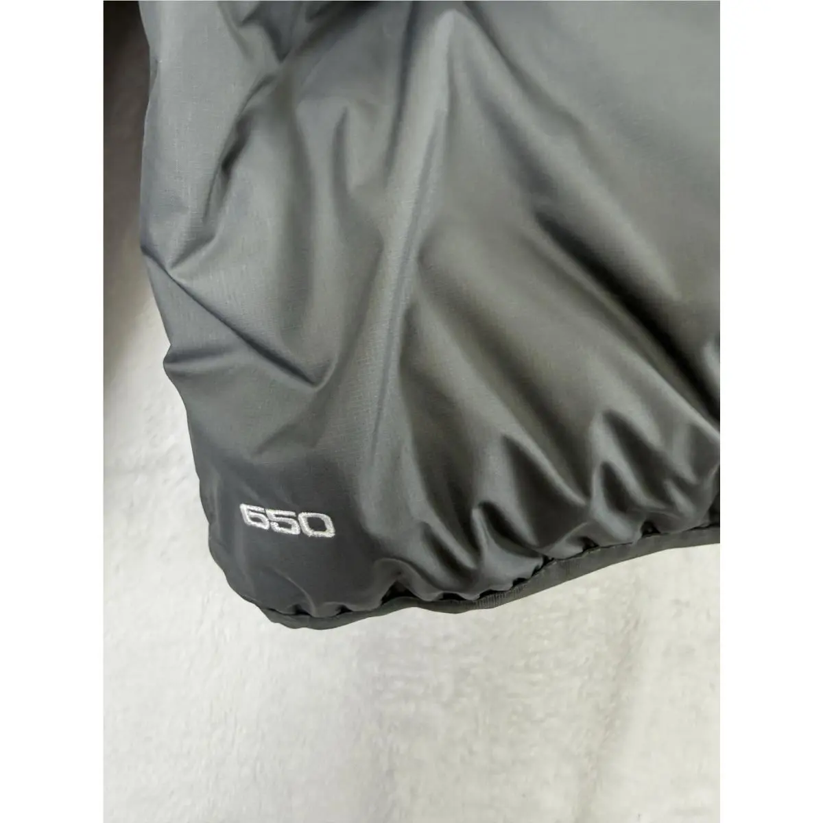 Nike clothing - Nike 650 - Gray 3
