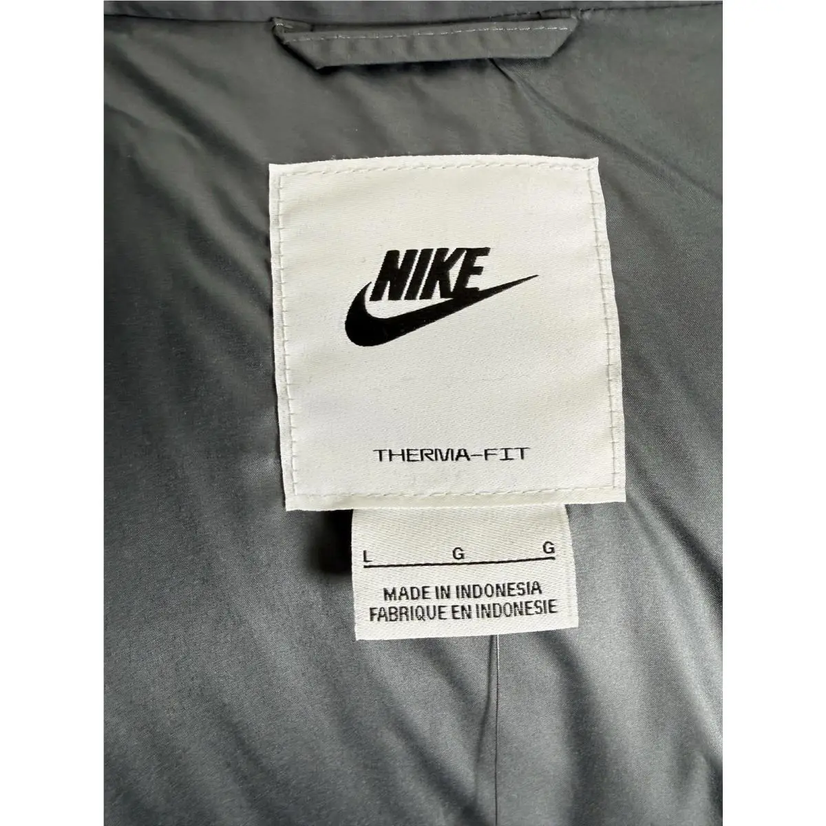Nike clothing - Nike 650 - Gray 4