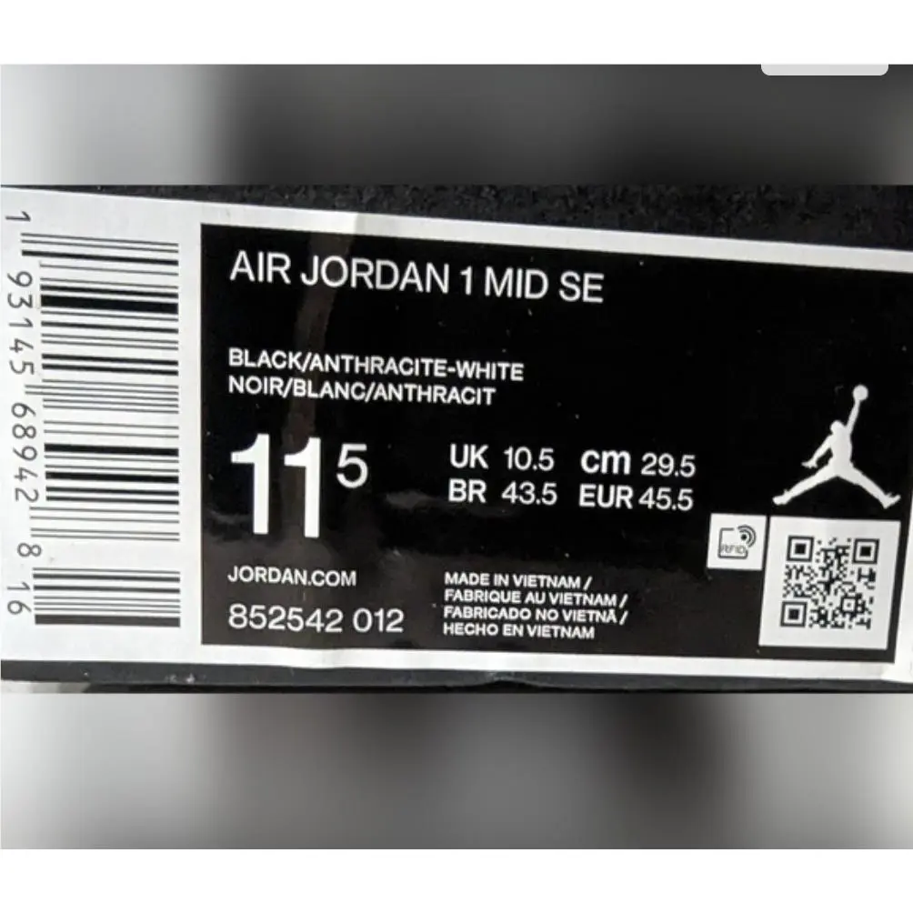 Nike shoes - Air Jordan 1 Mid SE - Black 5