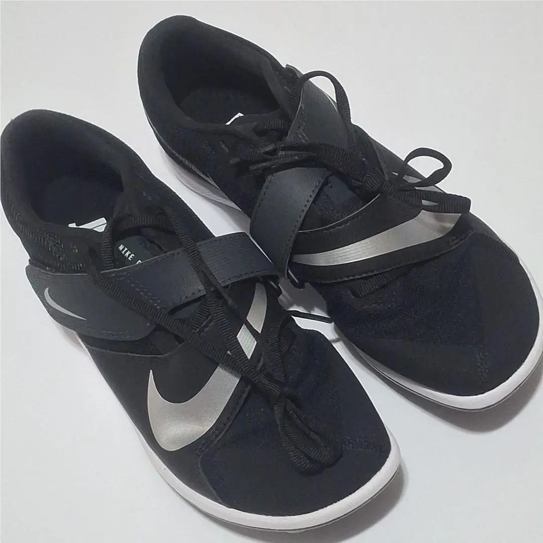 Nike DR2756 M-4.5/W-6 Zoom Rival Jump Spikes Black/metallic Silver