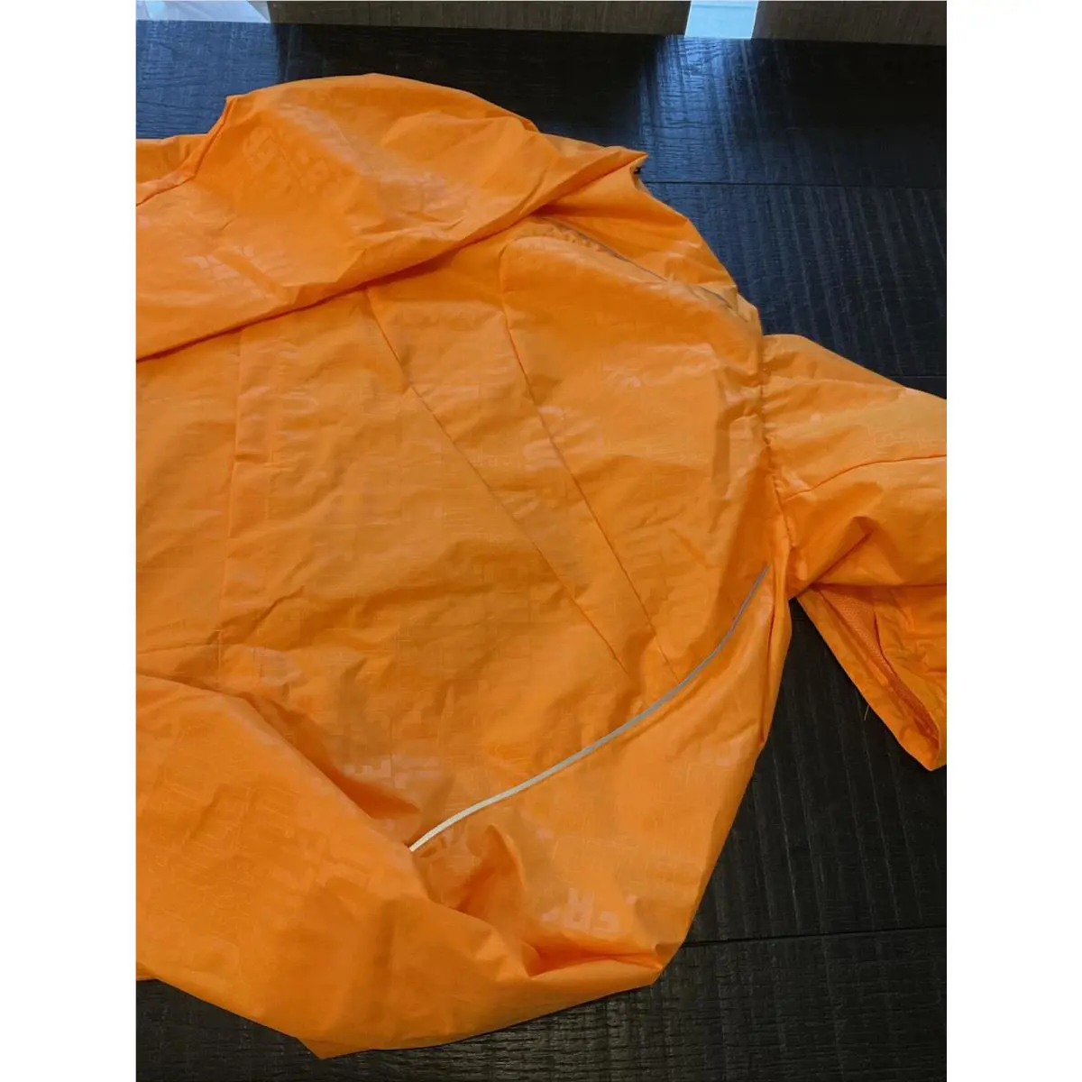 Nike clothing - Orange (UPC: 0195245812959) 9