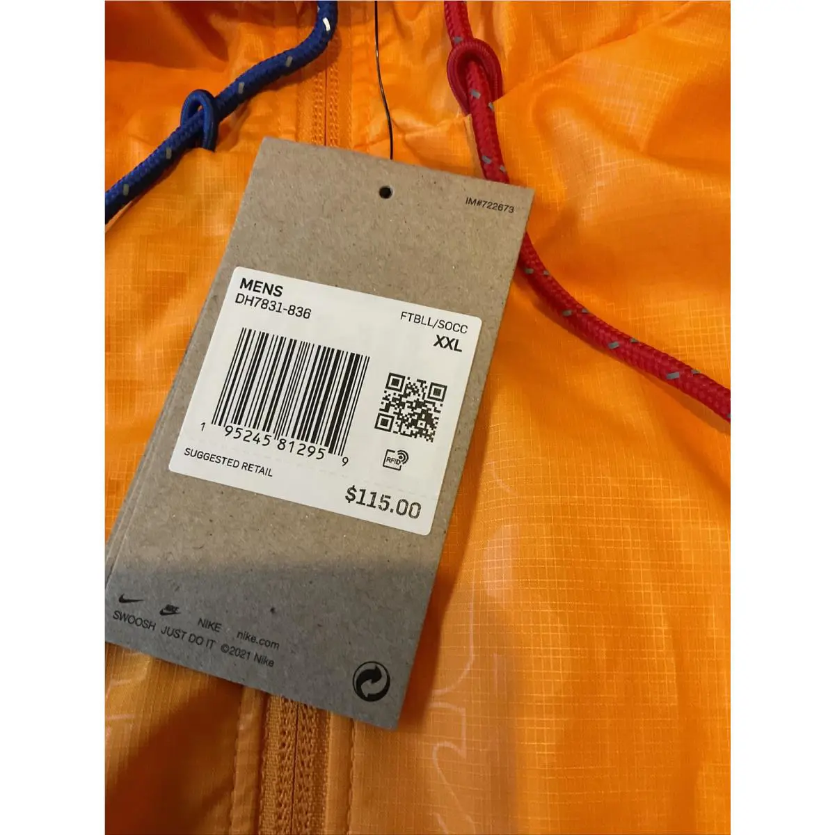 Nike clothing - Orange (UPC: 0195245812959) 4