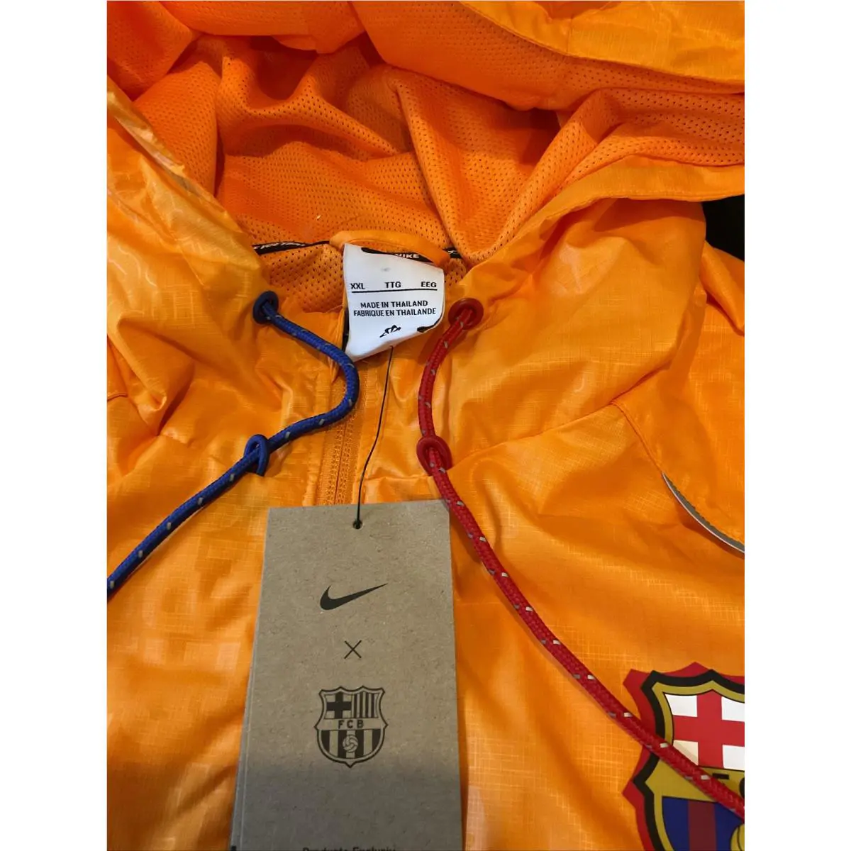 Nike clothing - Orange (UPC: 0195245812959) 6