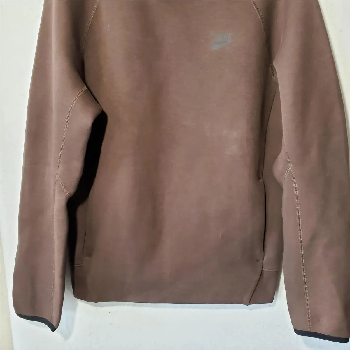 Nike clothing - Brown 1