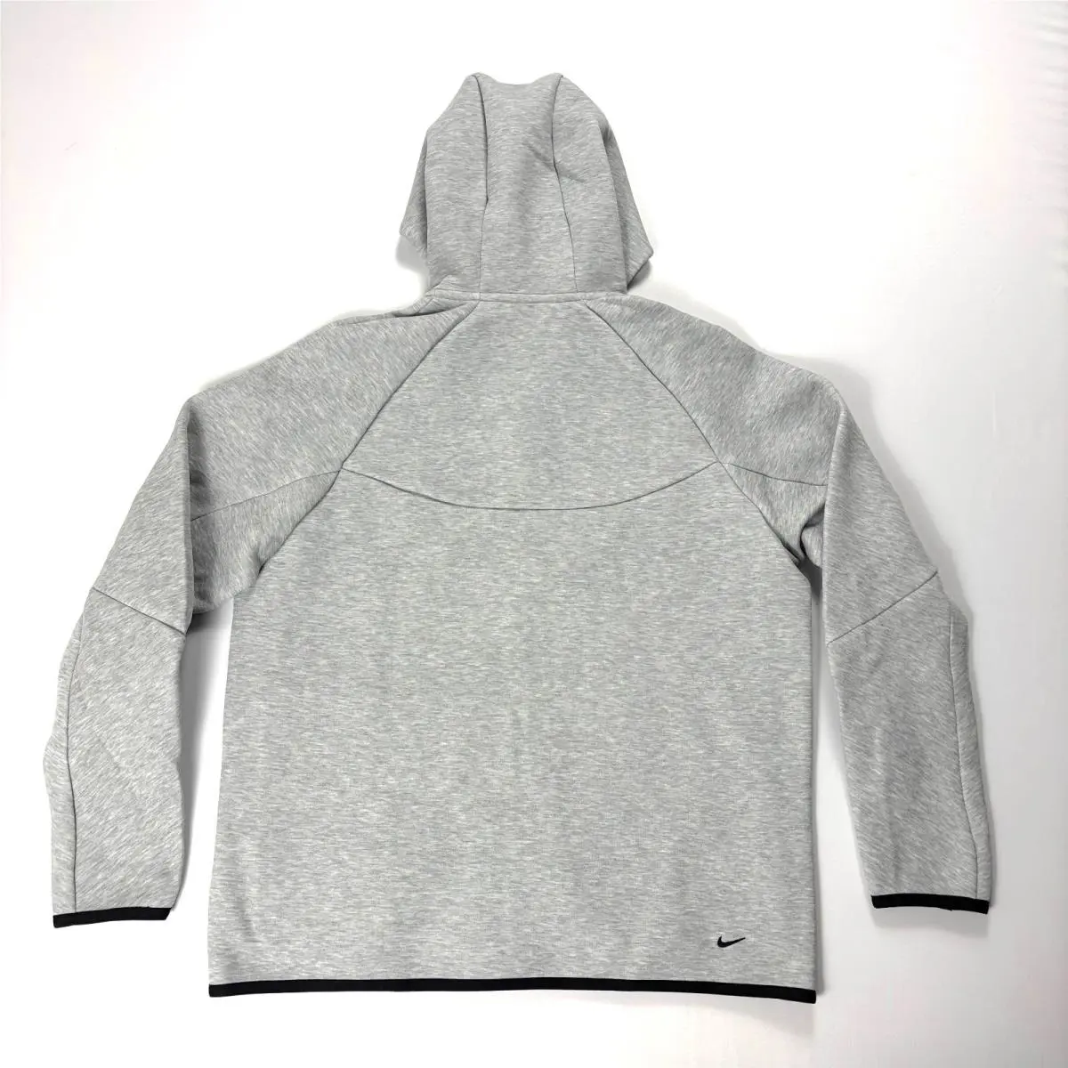 Nike clothing - Gray (UPC: 197602921618) 6