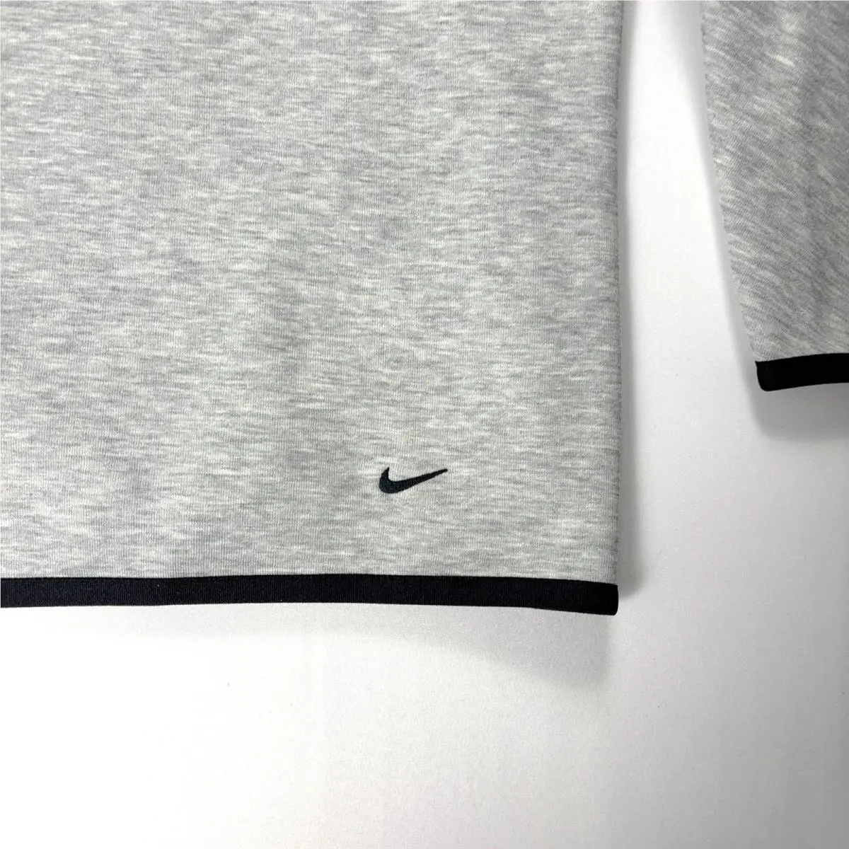 Nike clothing - Gray (UPC: 197602921618) 7