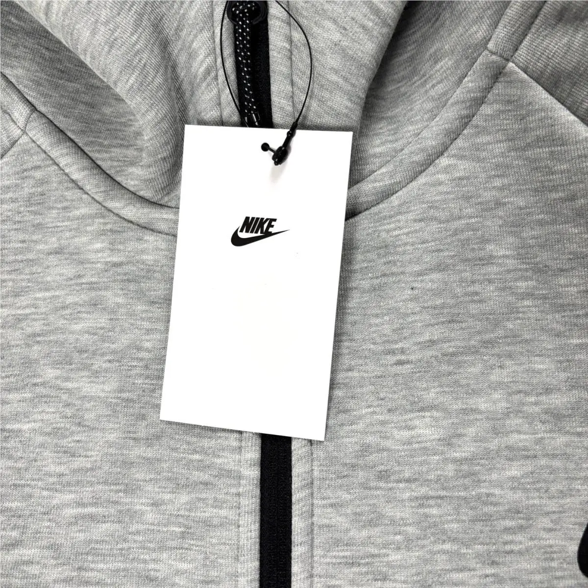 Nike clothing - Gray (UPC: 197602921618) 2