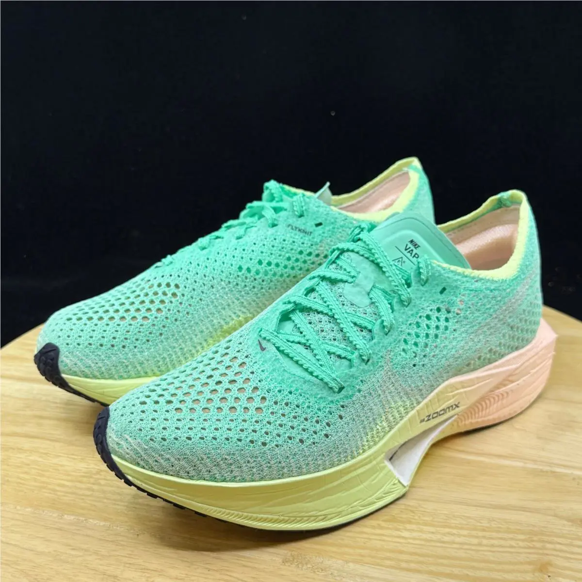Nike shoes - Green 0